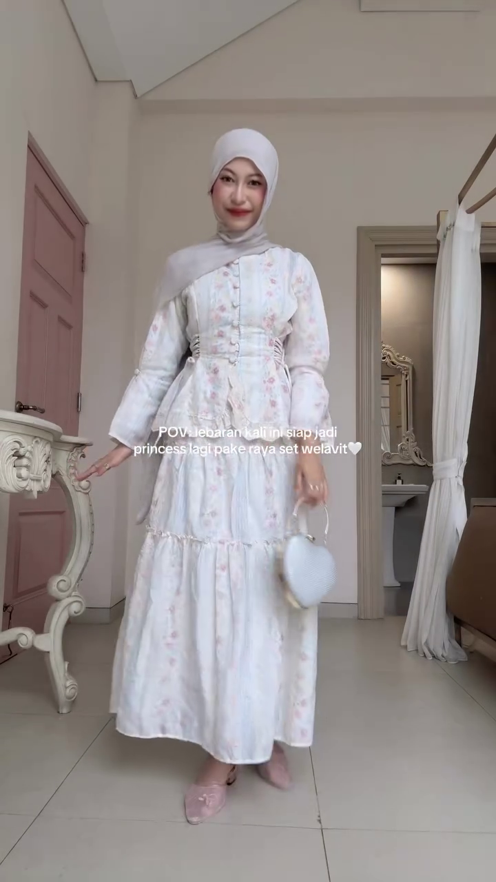 “Ivory Blossom Princess Set 🌷 | Elegant Floral Modest Dress Ensemble”