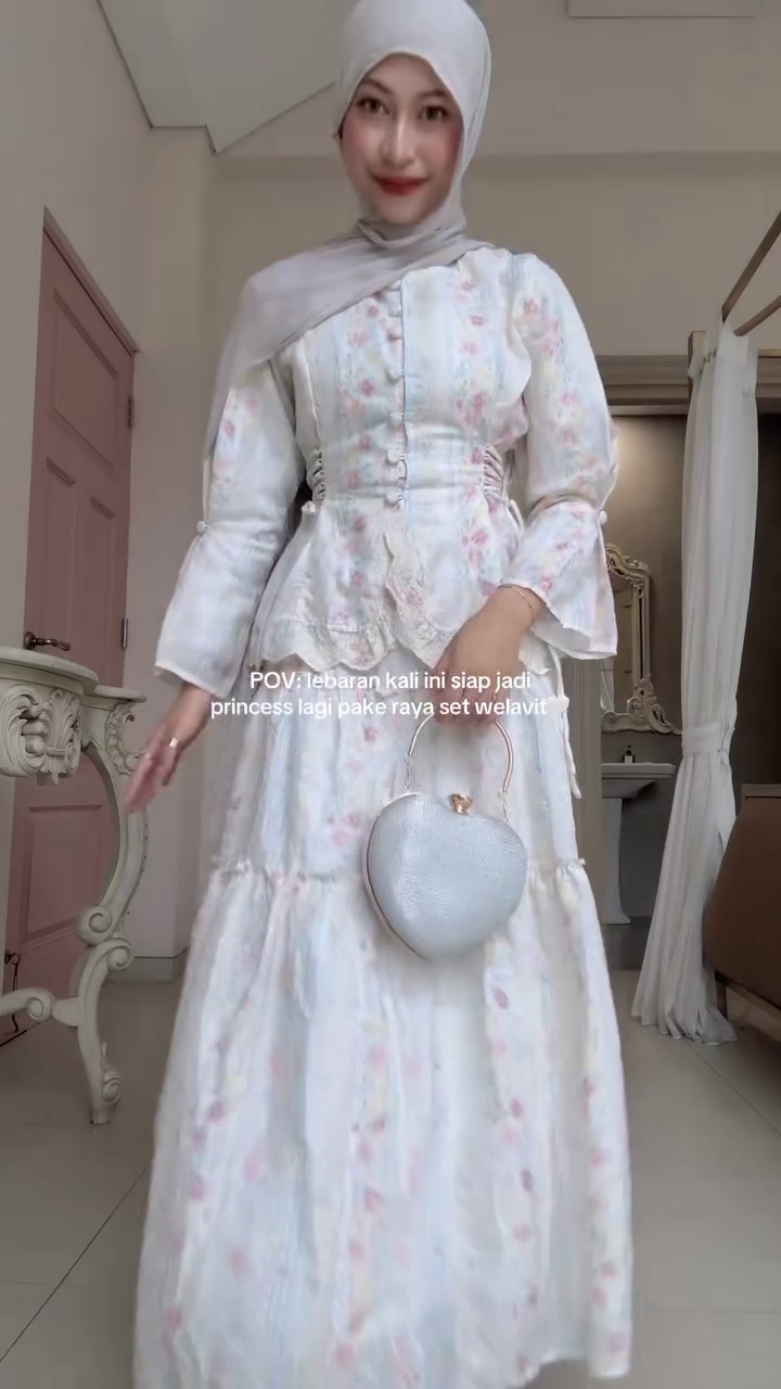 “Ivory Blossom Princess Set 🌷 | Elegant Floral Modest Dress Ensemble”